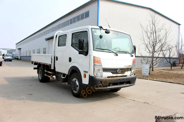 Zhengzhou Nissan Cabstar 130hp 4X2(6 wheels) 2.1m double-row flatbed light truck Exterior (3) | 86Trucks