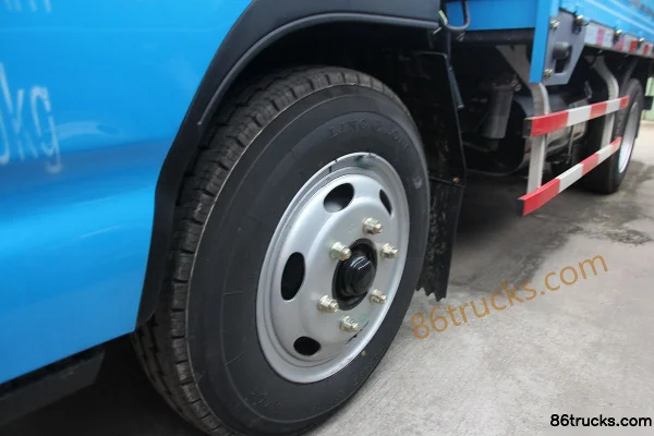 JAC Haoyun 80 ch 4X2(6 roues) camion léger à plateau 4,18 m cabine simple Châssis (3) | 86Trucks