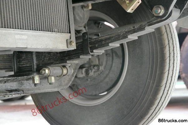 Dayun Aopuli 120hp 4X2(6 wheels) 4.12m Single-row Flatbed Light Truck Chassis (3) | 86Trucks
