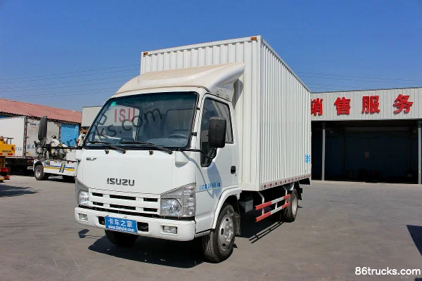 Qingling Isuzu 100P 98 hp 4X2(6 wheels) 4.25m Single Row Van Light Truck Exterior (3) | 86Trucks
