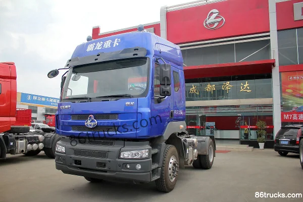 Dongfeng Liuqi Chenglong M5 Heavy Truck 280 hp 4X2(6 wheels) Tractor Truck Exterior (3) | 86Trucks