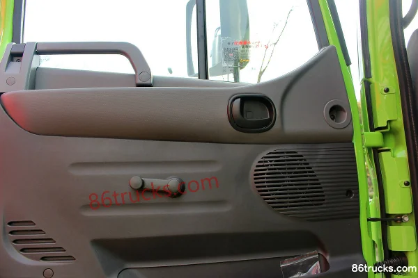 JAC Gallop K3L Medium Truck 140 hp 4X2(6 wheels) LNG Port Tractor Truck (Narrow Cab) (2) | 86Trucks