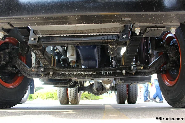 JAC Gallop A3L camion lourd 300 ch 4X2(6 roues) tracteur routier portuaire (cabine étroite) Châssis (1) | 86Trucks