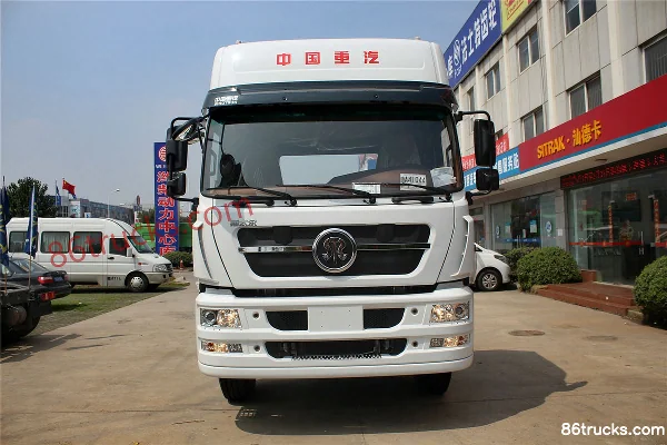 Sinotruk Steyr D7B heavy truck 2016 model 340 hp 4X2(6 wheels) tractor truck Exterior (2) | 86Trucks