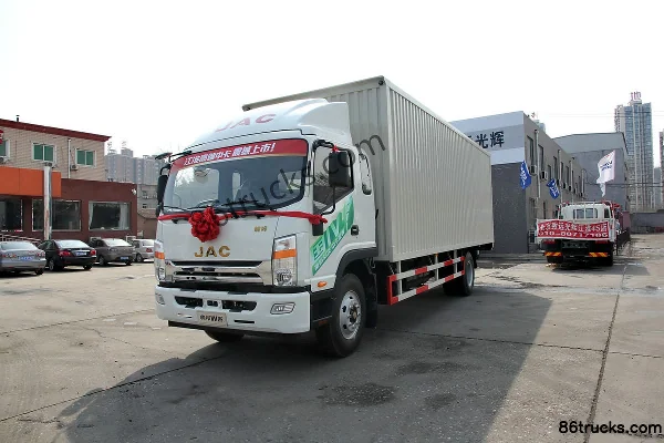 JAC Shuailing Q9 Weistart W470 Medium Truck 160hp 4X2(6 wheels) 6.2m van cargo truck Exterior (3) | 86Trucks