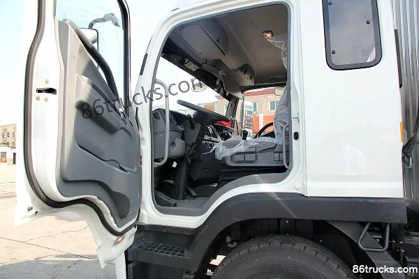 JAC Shuailing Q9 Weistart W470 Medium Truck 160hp 4X2(6 wheels) 6.2m van cargo truck Cab (1) | 86Trucks