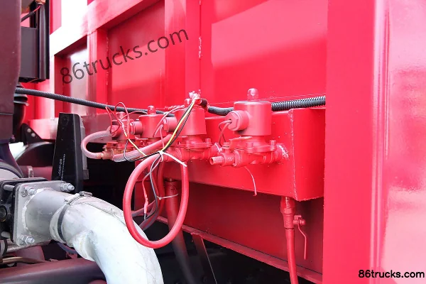 JAC Gallop 300hp 8X4(12 wheels) 7.2m flatbed truck Body (2) | 86Trucks