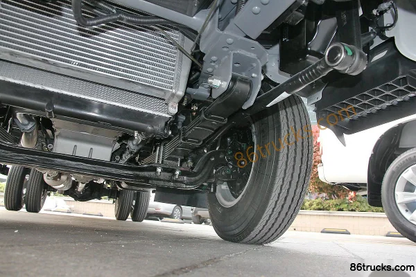 JAC Shuailing K340 Fashion Edition 152hp 4X2(6 wheels) 4.23m Single Row Flatbed Light Truck Chassis (2) | 86Trucks