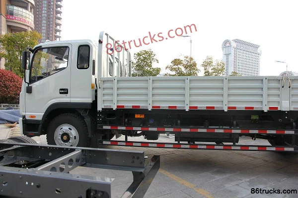 JAC Weishida W381 141 hp 4X2(6 wheels) 5.2m Single Row Flatbed Light Truck Exterior (3) | 86Trucks