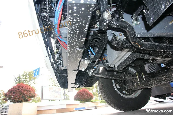 JAC Weishida W381 141 hp 4X2(6 wheels) 5.2m Single Row Flatbed Light Truck Chassis (2) | 86Trucks
