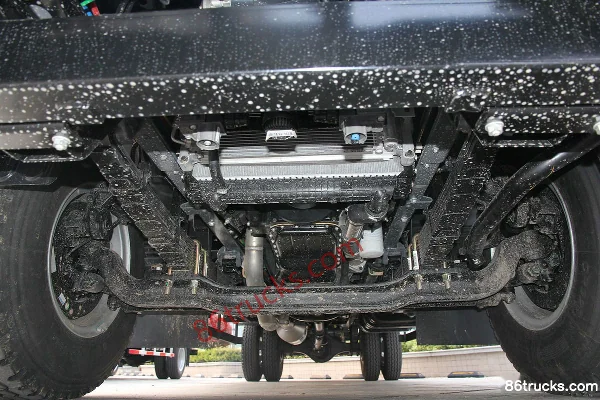 JAC Weishida W381 141 hp 4X2(6 wheels) 5.2m Single Row Flatbed Light Truck Chassis (1) | 86Trucks