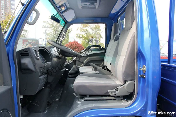 JAC Junling K330 120hp 4X2(6 wheels) 4.18m Single Row Flatbed Light Truck Cab (2) | 86Trucks