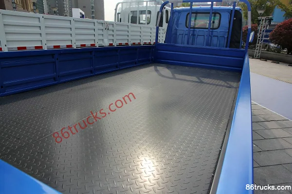 JAC Junling K330 120hp 4X2(6 wheels) 4.18m Single Row Flatbed Light Truck Body (2) | 86Trucks