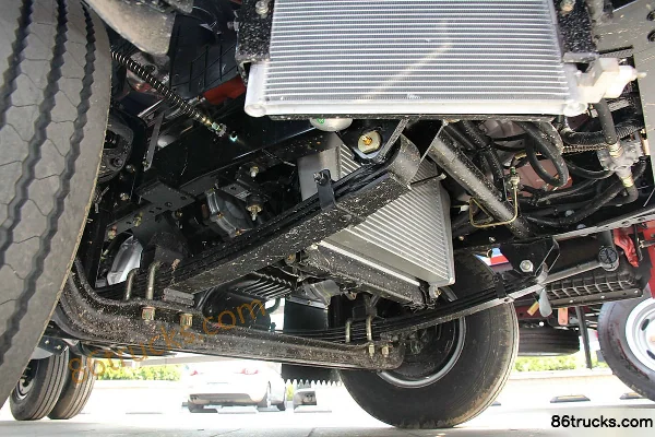 JAC Junling K330 120hp 4X2(6 wheels) 4.18m Single Row Flatbed Light Truck Chassis (2) | 86Trucks