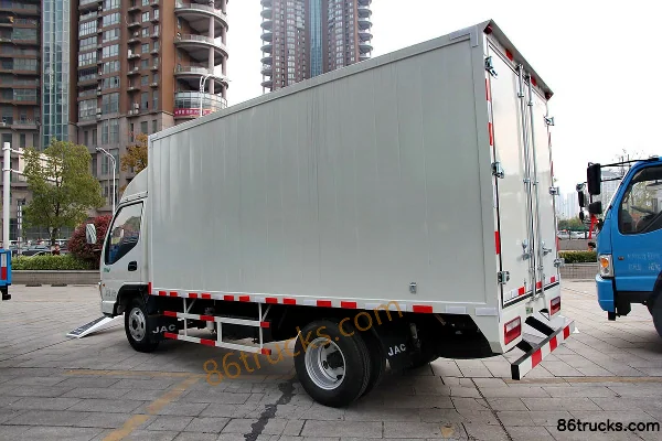 JAC Kangling 28 Narrow Body 82 hp 4X2(6 wheels) 3.7m Single Row Van Light Truck (JAC Power) Exterior (3) | 86Trucks