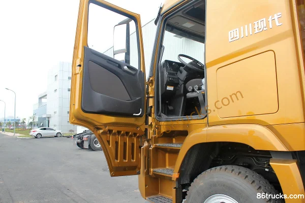 Sichuan Hyundai Chuanghu XCIENT Heavy Truck 340hp 8X4(12 wheels) 7.6m Dump Truck Cab (1) | 86Trucks