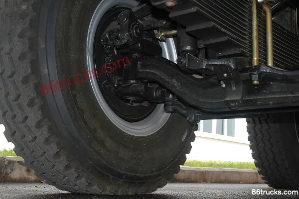 Sichuan Hyundai Chuanghu XCIENT Heavy Truck 340hp 8X4(12 wheels) 7.6m Dump Truck Chassis (3) | 86Trucks