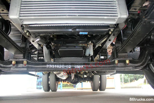 Sichuan Hyundai Ruiyue 115 hp 4X2(6 wheels) 4.18m Single Row Flatbed Light Truck Chassis (2) | 86Trucks