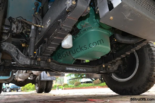 FAW Liute Shenli Medium Truck Economy 180hp 4X2(6 wheels) Tractor Truck Chassis (1) | 86Trucks