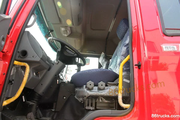 JAC Gallop K3 180hp 4X2(6 wheels) 5m Flatbed Truck Cab (2) | 86Trucks