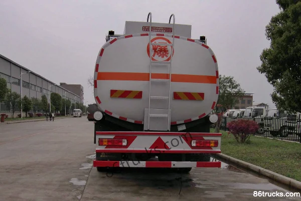 Foton Auman 315hp 8X4(12 wheels) fuel tanker truck (Chusheng brand) Exterior (2) | 86Trucks