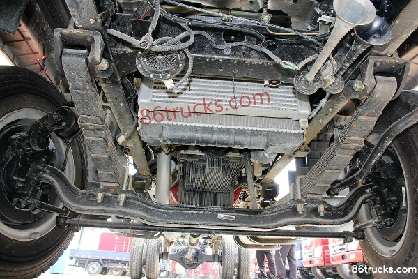 Foton Aoling CTX camion moyen 170 ch 4X2(6 roues) châssis de camion porteur cabine avancée 6,75 m (1) | 86Trucks