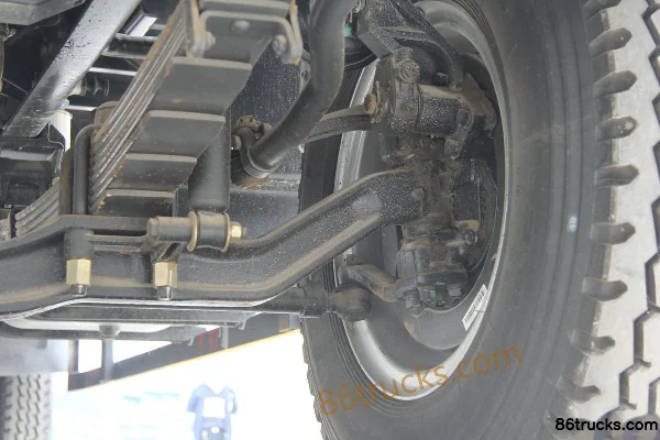 Foton Ruiwo Medium Truck 168hp 4X2(6 wheels) 6.7m Day Cab Van Cargo Truck (8-speed) Chassis (3) | 86Trucks