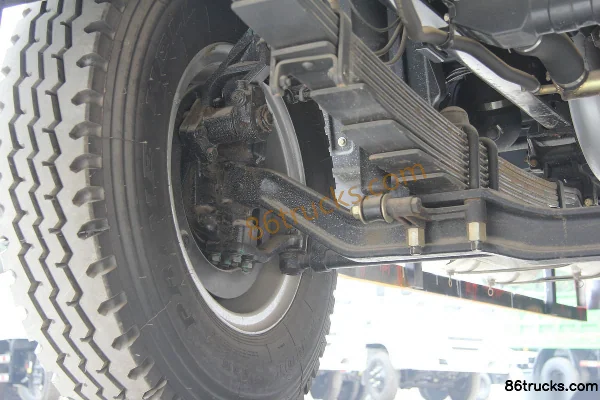 Foton Ruiwo Medium Truck 168hp 4X2(6 wheels) 6.7m Day Cab Van Cargo Truck (8-speed) Chassis (2) | 86Trucks