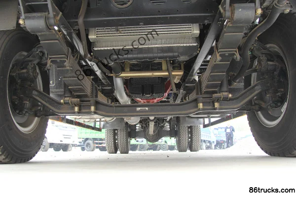 Foton Ruiwo Medium Truck 168hp 4X2(6 wheels) 6.7m Day Cab Van Cargo Truck (8-speed) Chassis (1) | 86Trucks