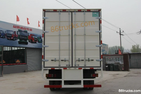 Foton Ruiwo Medium Truck 168hp 4X2(6 wheels) 6.7m Day Cab Van Cargo Truck (8-speed) Body (2) | 86Trucks