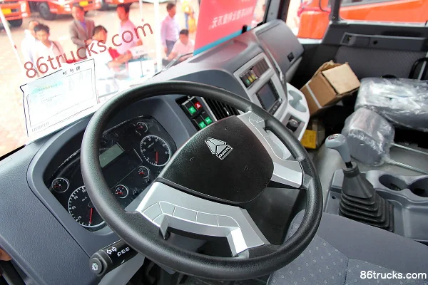 Sinotruk Steyr M5G Heavy Truck 240 hp 4X2(6 wheels) Tractor Truck Cab (1) | 86Trucks