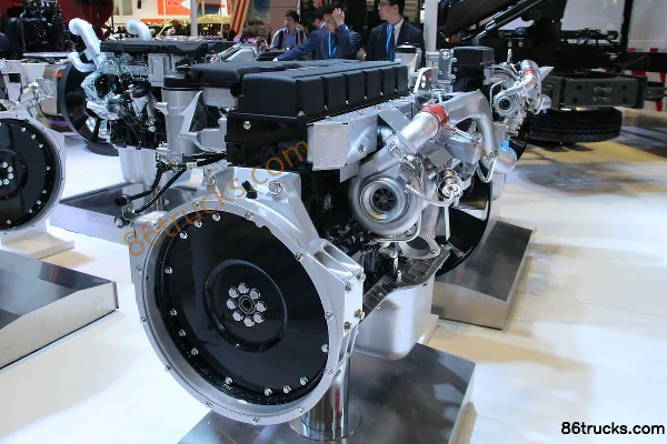 Sinotruk MC07.33-50 330hp 7L China V Diesel Engine Exterior (3) | 86Trucks
