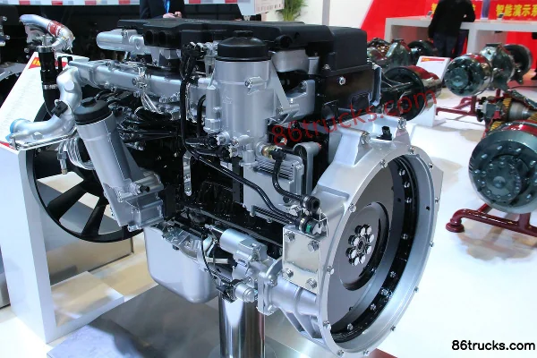 Sinotruk MC07.33-50 330hp 7L China V Diesel Engine Exterior (2) | 86Trucks