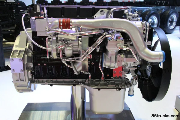 Sinotruk MT07.22-50 220 hp 7L China V Natural Gas Engine Exterior