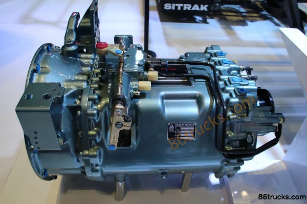 Sinotruk HW19709XST 9-Speed Manual Transmission Exterior