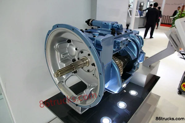 Eaton RTO-XX110B 10-Speed Manual Transmission Exterior (2) | 86Trucks