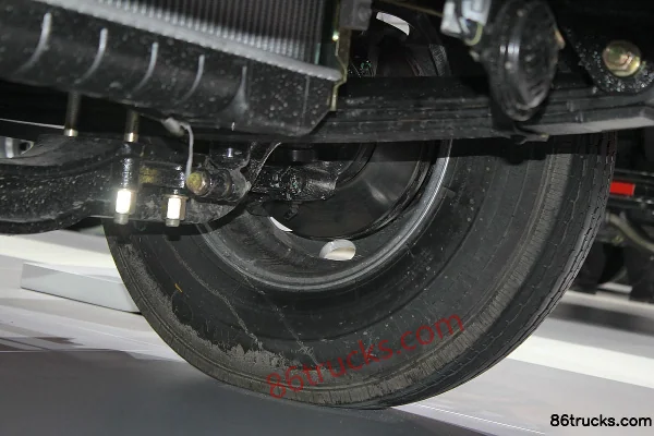 Foton Aoling CTX 143 hp 4X2(6 wheels) 3.735m Semi-enclosed Light Truck (China V) Chassis (3) | 86Trucks