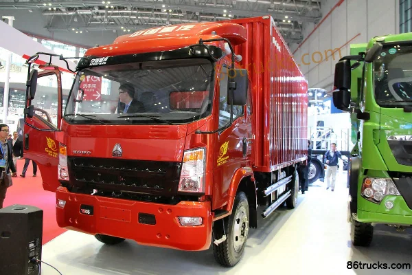 Sinotruk HOWO Tongshuai Heavy-Duty Edition 210 hp 4X2(6 wheels) 5.75m semi-crew cab van cargo truck Exterior (3) | 86Trucks