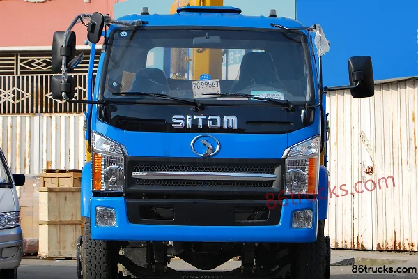Sanhuan Shitong Fuxingka 140 hp 4X2(6 wheels) Truck-Mounted Crane Exterior (2) | 86Trucks