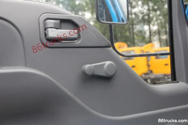 JAC Kangling Dingli 129 hp 4X2(6 wheels) 4.6m Dump Truck Cab (3) | 86Trucks