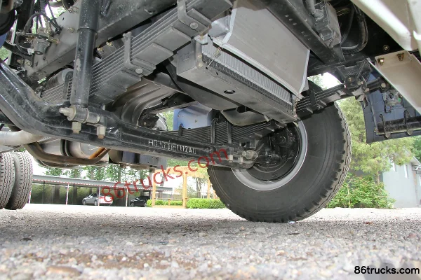 Foton Auman ETX 3 Series Medium Truck Plain Heavy-Duty Type 160 hp 4X2(6 wheels) 6.5m Wing Van Cargo Truck Chassis (3) | 86Trucks