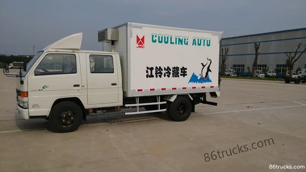 JMC Classic Shunda 110 hp 4X2(6 wheels) 3.22m Double Row Refrigerated Truck Exterior (2) | 86Trucks