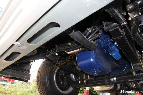 Dayun N8E heavy truck 290 hp 4X2(6 wheels) tractor truck Chassis (2) | 86Trucks