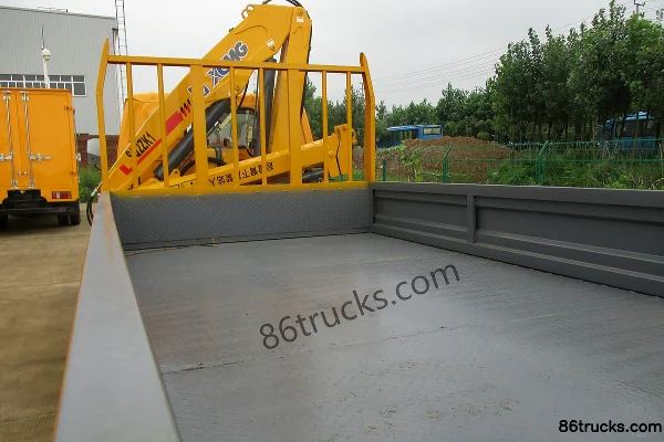 JMC Classic Shunda 109 hp 4X2(6 wheels) single-long truck-mounted crane (XCMG brand) Body (1) | 86Trucks