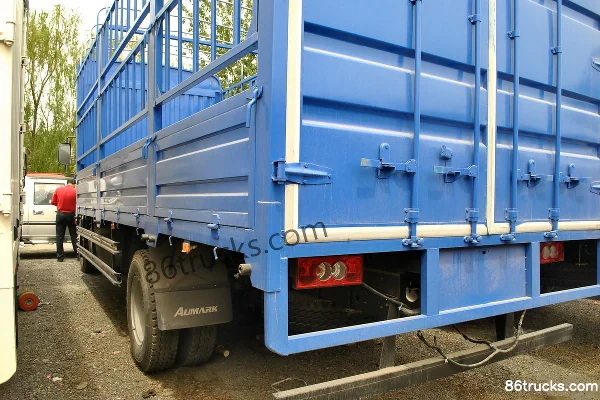 Foton Aumark série 5 170 ch 4X2(6 roues) camion porteur à ridelles semi-cabine de 6,8 m Carrosserie (2) | 86Trucks