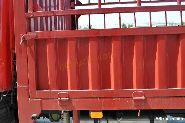 Foton Aumark 3 156 hp 4X2(6 wheels) Grain Van Light Truck Body (3) | 86Trucks
