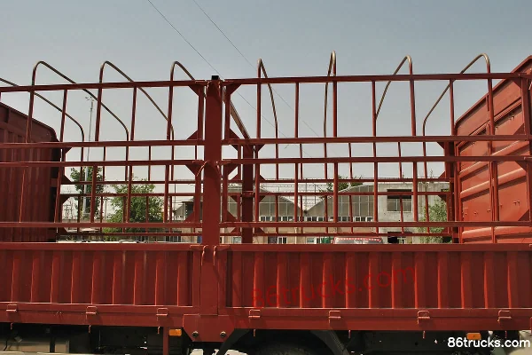 Foton Aumark 3 156 hp 4X2(6 wheels) Grain Van Light Truck Body (2) | 86Trucks