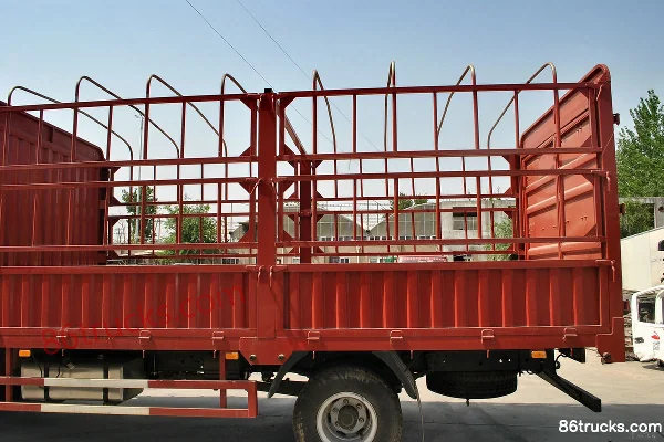 Foton Aumark 3 156 hp 4X2(6 wheels) Grain Van Light Truck Body (1) | 86Trucks