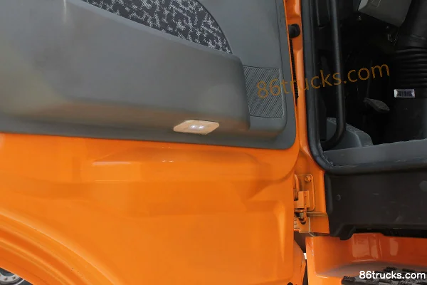 Beiben V3 Heavy Truck 330 hp 6X4(10 wheels) 5.6m LNG Dump Truck Cab (3) | 86Trucks