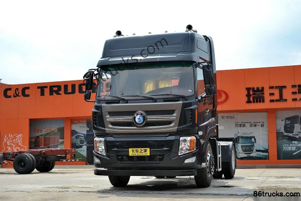 Sinotruk Wangpai W5G Heavy Truck 380 hp 4X2(6 wheels) Tractor Truck (10-speed) Exterior (3) | 86Trucks